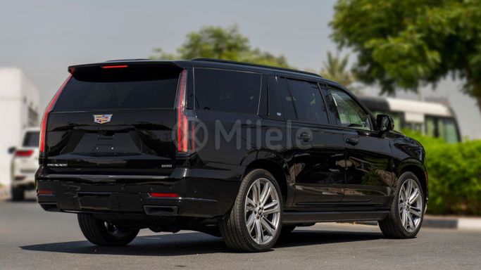 Новый Cadillac Escalade 600 V Рестайлинг, 6.2 л, 2025 в Дубае от Milele Черный цвет. Other | AUTO.AE