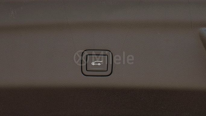 Новый Cadillac Escalade 600 V Рестайлинг, 6.2 л, 2025 в Дубае от Milele Черный цвет. Other | AUTO.AE