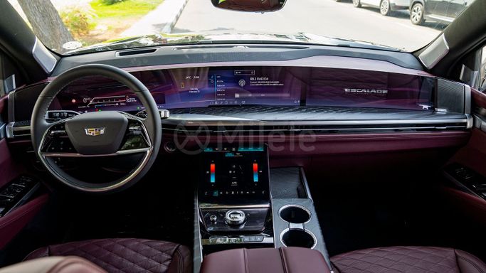Новый Cadillac Escalade 600 V Рестайлинг, 6.2 л, 2025 в Дубае от Milele Черный цвет. Other | AUTO.AE