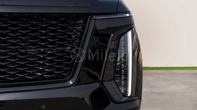 Новый Cadillac Escalade 600 V Рестайлинг, 6.2 л, 2025 в Дубае от Milele Черный цвет. Other | AUTO.AE