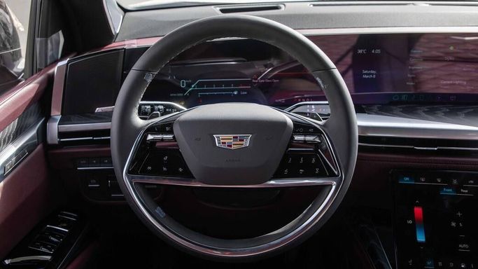 Новый Cadillac Escalade 600 V Рестайлинг, 6.2 л, 2025 в Дубае от Prestige motors Черный цвет. GCC | AUTO.AE