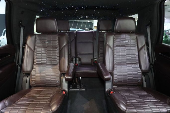 Used Cadillac Escalade V, 6.2 l, 2021 in Dubai by Sanam Cars, Black color. GCC Specs | AUTO.AE