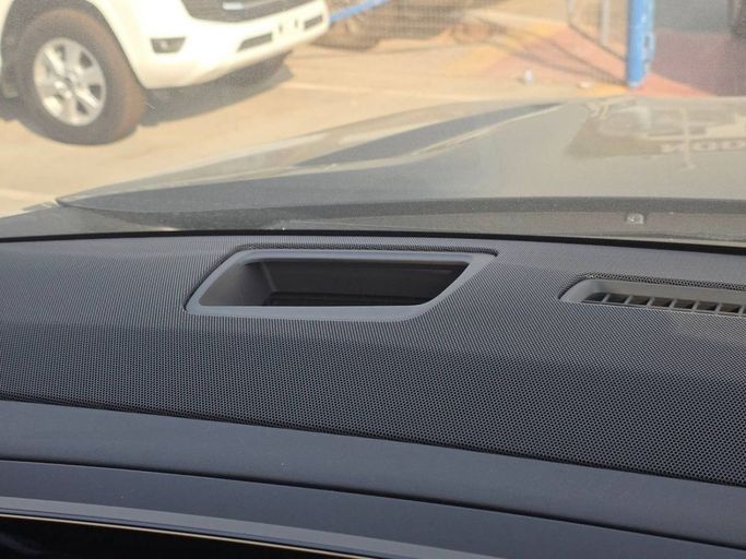 Новый Cadillac Escalade ESV V Рестайлинг, 6.2 л, 2025 в Дубае от Allied Motors Черный цвет. Other | AUTO.AE