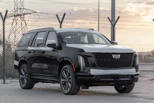 Новый Cadillac Escalade 600 V (T1XX) Рестайлинг, 6.2 л, 2025 в Дубае от Laith Alobaidi Motors Черный цвет. GCC | AUTO.AE | Объявление #254584