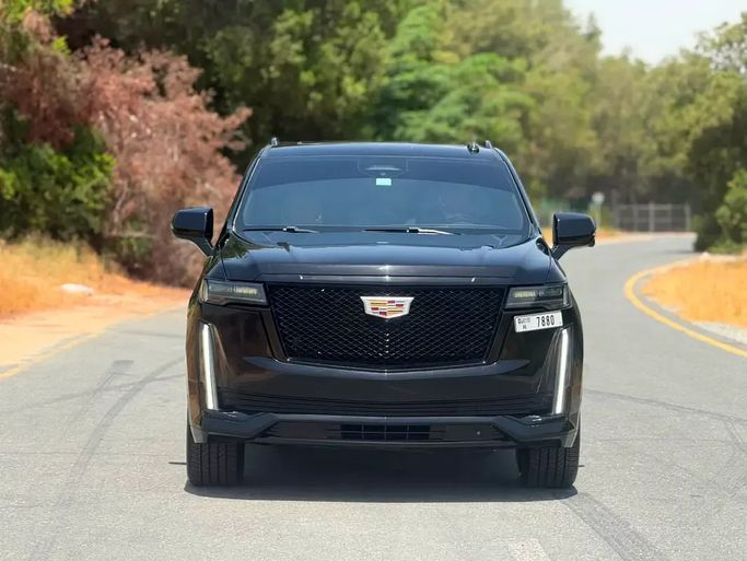 مستعملة Cadillac Escalade V, 6.2 l, 2021 في في دبي من Prestige Motos (SHJ)، اللون أسود. مواصفات الخليج | AUTO.AE | إعلان #264919