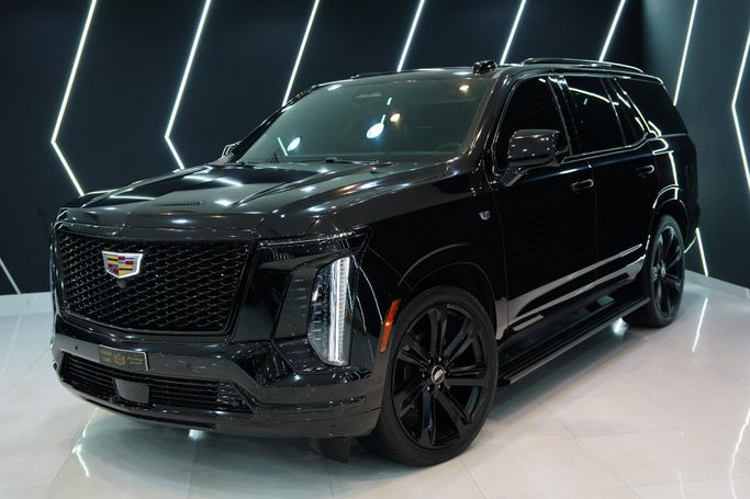 Used Cadillac Escalade 600 V Facelift, 6.2 l, 2025 in Dubai by Sanam Cars, Black color. GCC Specs | AUTO.AE | Listing #267185