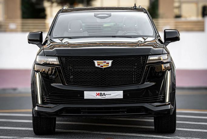 مستعملة Cadillac Escalade V, 6.2 l, 2022 في في دبي من MBA Motors، اللون أسود.  | AUTO.AE | إعلان #269776