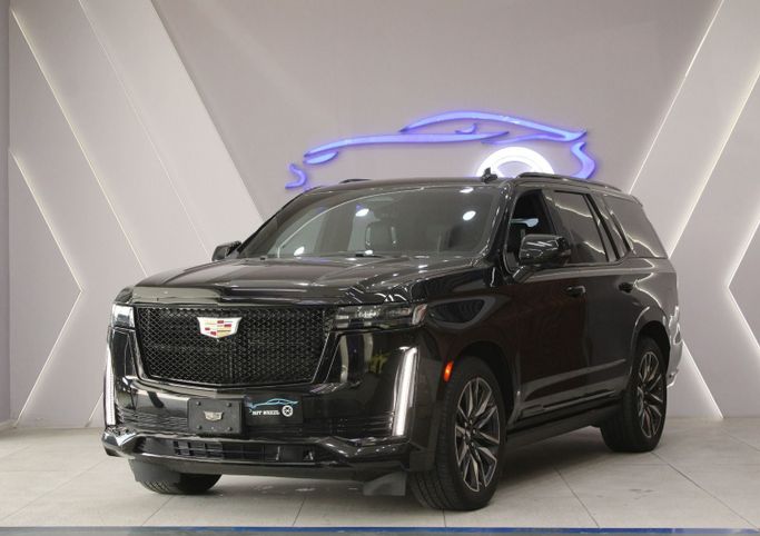 مستعملة ⁦Cadillac Escalade V، 6.2 l، 2022⁩ في في الإمارات, دبي من Hot Wheel Used Motors، اللون أسود. أخرى | AUTO.AE | إعلان #287479