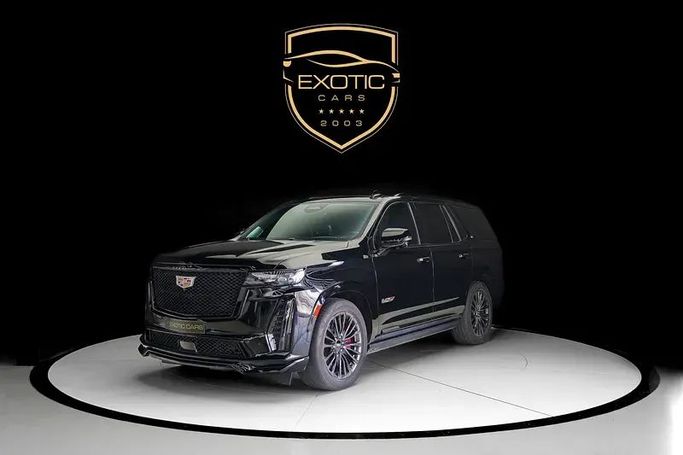 مستعملة Cadillac Escalade-V I, 6.2 l, 2023 في في دبي من Exotic Cars، اللون أسود. مواصفات الخليج | AUTO.AE