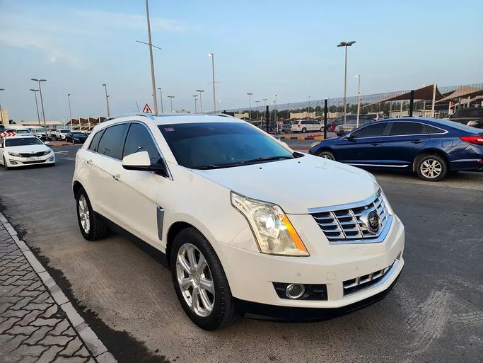 مستعملة ⁦Cadillac SRX فيس ليفت الثاني، 3.6 l، 2013⁩ في في الإمارات, دبي من Abdo Al Muthanna Used Cars، اللون أبيض. مواصفات الخليج | AUTO.AE | إعلان #290796