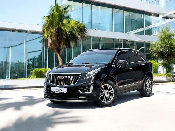 Used Cadillac XT5 I Facelift, 3.6 l, 2021 in Dubai by Andaleeb Cars, Black color. American Specs | AUTO.AE