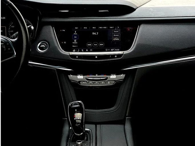 Used Cadillac XT5 I Facelift, 3.6 l, 2021 in Dubai by Andaleeb Cars, Black color. American Specs | AUTO.AE