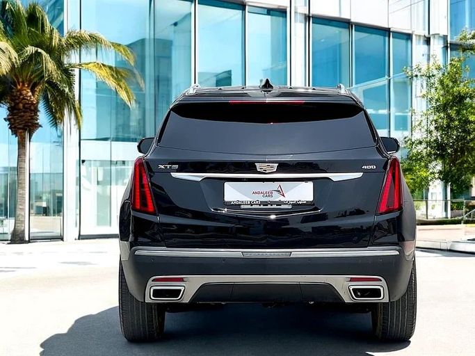Used Cadillac XT5 I Facelift, 3.6 l, 2021 in Dubai by Andaleeb Cars, Black color. American Specs | AUTO.AE