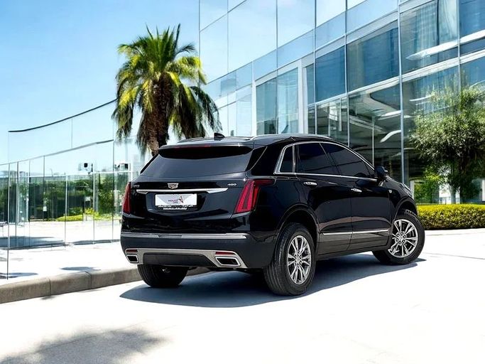 Used Cadillac XT5 I Facelift, 3.6 l, 2021 in Dubai by Andaleeb Cars, Black color. American Specs | AUTO.AE