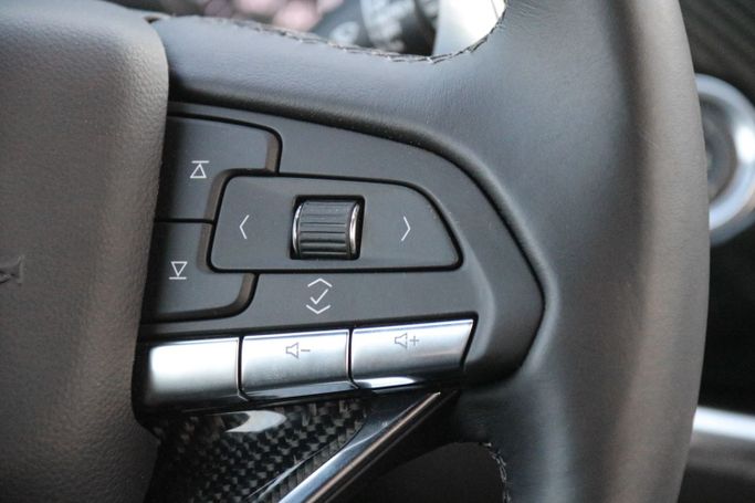 Новый Cadillac XT6 I, 3.6 л, 2023 в Дубае от Atlantic Motors FZCO Черный цвет.  | AUTO.AE