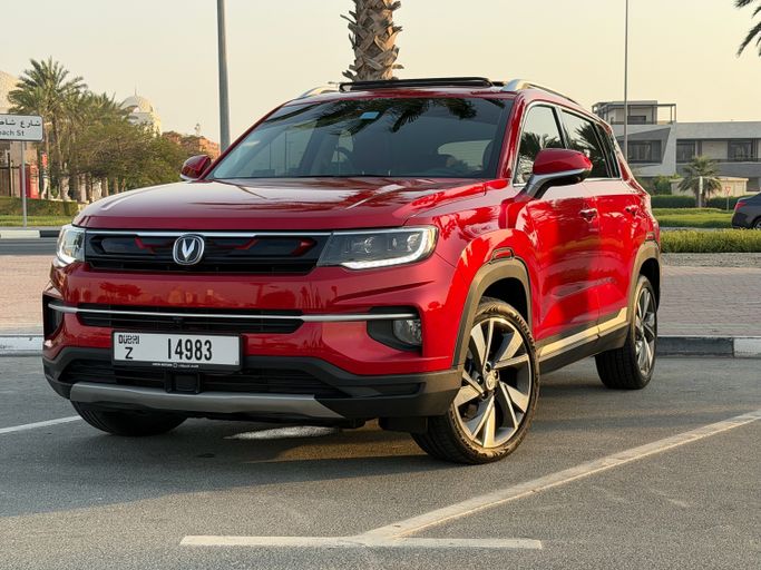 Подержанный Changan CS35PLUS I, 1.6 л, 2022 в Дубае Красный цвет. GCC | AUTO.AE | Объявление #269301