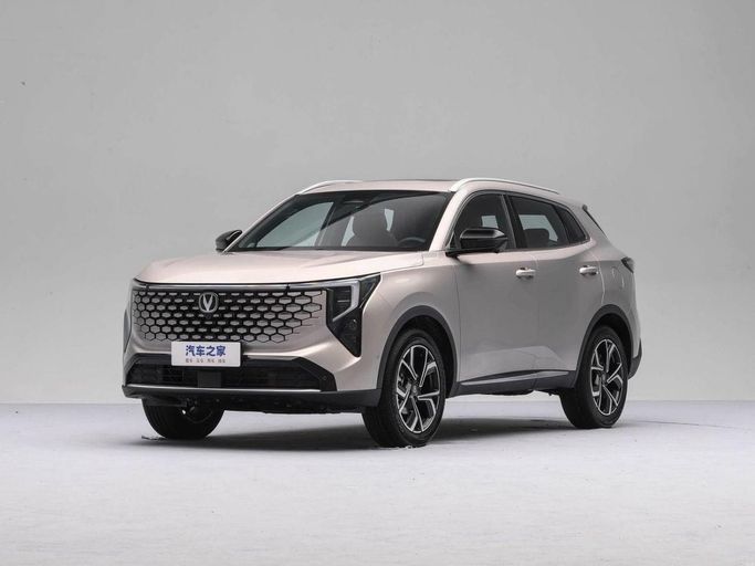 جديدة ⁦Changan CS55PLUS فيس ليفت الثاني 2، 1.5 l، 2025⁩ في في الإمارات, دبي من Maqbool Motors FZCO، اللون ذهبي. المواصفات الصينية | AUTO.AE | إعلان #286480