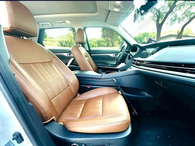 Подержанный Changan CS95 I Рестайлинг, 2.0 л, 2022 в Дубае от Andaleeb Cars Белый цвет. GCC | AUTO.AE