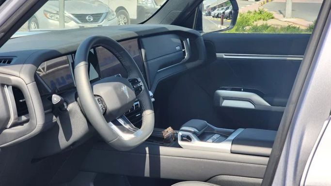 New Changan Deepal G318, 1.5 l, 2024 in Dubai by Alwan Global Cars, Silver color. Other | AUTO.AE