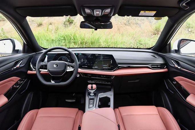 Новый Changan X5 Plus, 1.5 л, 2025 в Дубае Белый цвет. Китайская | AUTO.AE