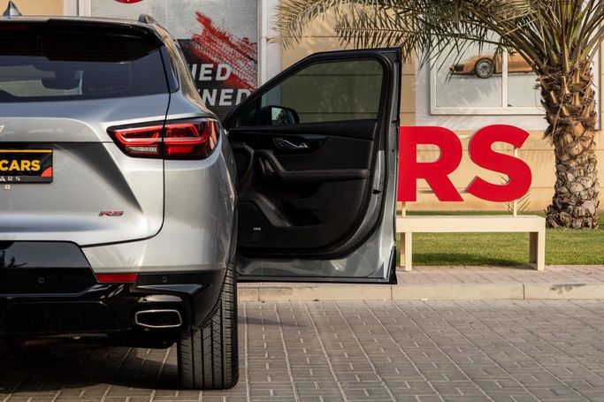 Used Chevrolet Blazer III Facelift, 3.6 l, 2024 in Dubai by Linda Cars, Grey color. GCC Specs | AUTO.AE