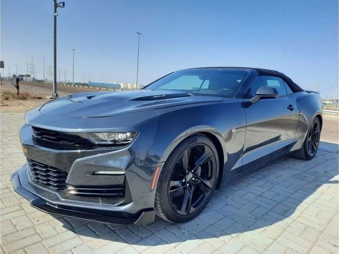 Подержанный Chevrolet Camaro SS VI Рестайлинг, 6.2 л, 2020 в Дубае от Barkat Alrahmen Motors Серый цвет. Other | AUTO.AE