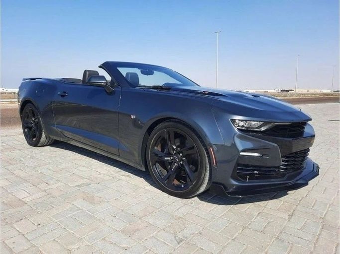 Подержанный Chevrolet Camaro SS VI Рестайлинг, 6.2 л, 2020 в Дубае от Barkat Alrahmen Motors Серый цвет. Other | AUTO.AE