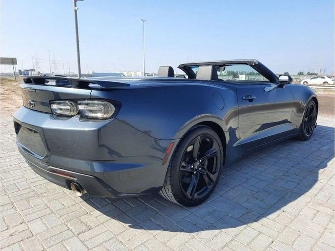 Подержанный Chevrolet Camaro SS VI Рестайлинг, 6.2 л, 2020 в Дубае от Barkat Alrahmen Motors Серый цвет. Other | AUTO.AE