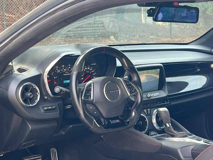 Новый Chevrolet Camaro VI Рестайлинг, 6.2 л, 2018 в Дубае от Prestige motors Серый цвет. GCC | AUTO.AE