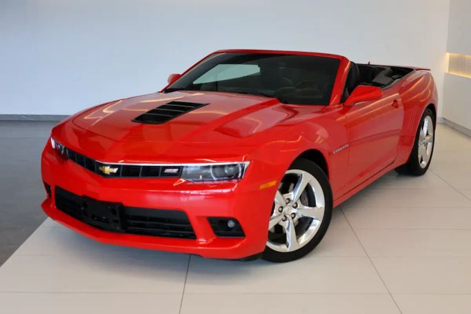 مستعملة Chevrolet Camaro فيس ليفت V, 6.2 l, 2015 في في دبي من AL MARWA CARS، اللون أحمر. مواصفات الخليج | AUTO.AE | إعلان #265991