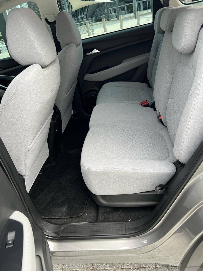 Chevrolet Captiva II, 2025  suv 5 dr. for rent in Dubai by JON Luxury Car Rental LLC, silver color | AUTO.AE