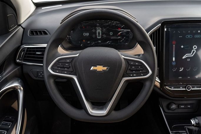 New Chevrolet Captiva II, 1.5 l, 2024 in Dubai by Altass Motors, Silver color. Other | AUTO.AE