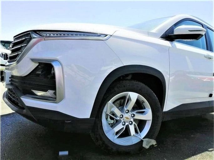 New Chevrolet Captiva II, 1.5 l, 2023 in Dubai by Mohamed Hakim Motors, White color. Other | AUTO.AE