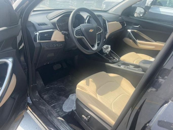 New Chevrolet Captiva II, 1.5 l, 2024 in Dubai by Mohamed Hakim Motors, Black color. GCC Specs | AUTO.AE