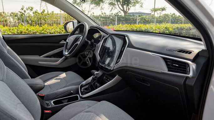 New Chevrolet Captiva II, 1.5 l, 2025 in Dubai by Milele, White color. Other | AUTO.AE