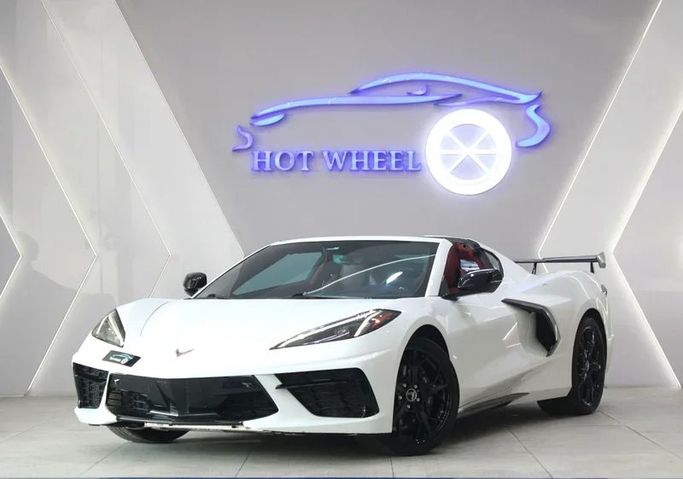 Подержанный Chevrolet Corvette Stingray C8, 6.2 л, 2024 в Дубае от Hot Wheel Used Motors Белый цвет. Other | AUTO.AE