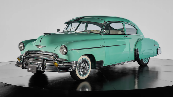 Подержанный Chevrolet Deluxe II, 5.7 л, 1950 в Дубае от KAM CAR VINTAGE Зеленый цвет.  | AUTO.AE