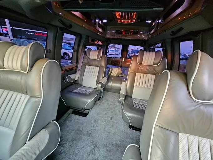 Подержанный Chevrolet Express II, 5.3 л, 2007 в Дубае от Irfan Motors Черный цвет. Японская | AUTO.AE