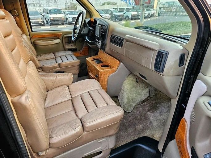 Used Chevrolet Express I, 4.3 l, 1999 in Dubai by Irfan Motors, Blue color. Japanese Specs | AUTO.AE