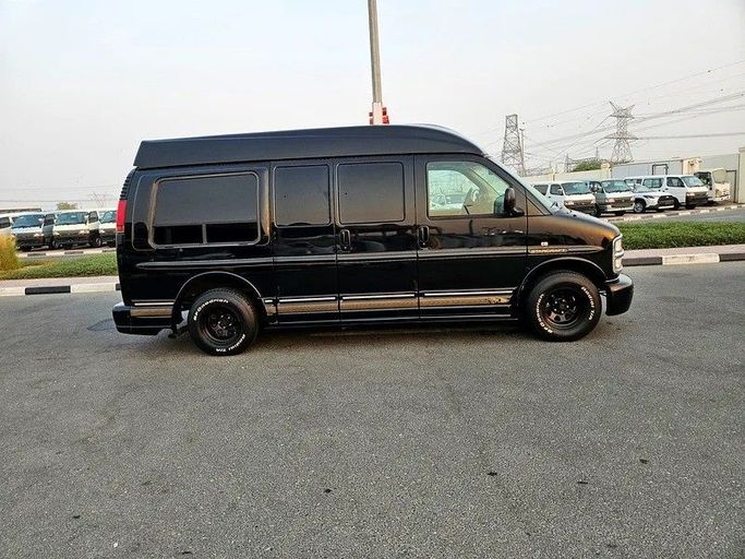 Used Chevrolet Express I, 4.3 l, 1999 in Dubai by Irfan Motors, Blue color. Japanese Specs | AUTO.AE