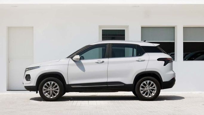 Used Chevrolet Groove I, 1.5 l, 2023 in Dubai by Cariva Used Cars , White color. GCC Specs | AUTO.AE