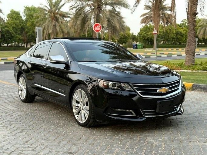 Подержанный Chevrolet Impala X, 3.6 л, 2015 в Дубае от Al Qemah Used Cars Черный цвет. GCC | AUTO.AE