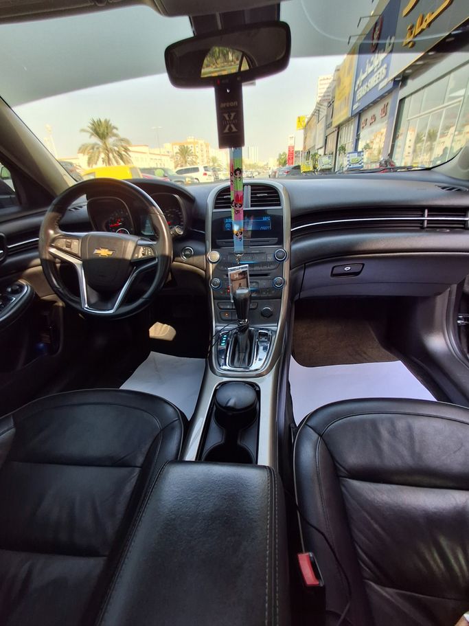 مستعملة Chevrolet Malibu ثامناً، 2.0 لتر، 2012 في الإمارات، دبي، اللون أسود. المواصفات الكورية | AUTO.AE | إعلان #296186 — صورة 10 من 20