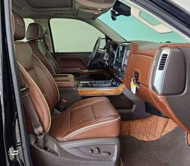 Подержанный Chevrolet Silverado III (K2XX) Рестайлинг, 6.2 л, 2018 в Дубае от Gulf Motors Черный цвет. GCC | AUTO.AE