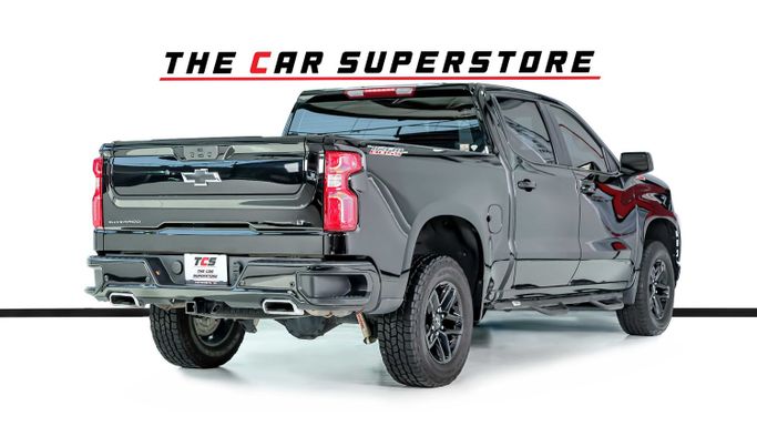 Подержанный Chevrolet Silverado IV (T1XX), 6.2 л, 2021 в Дубае от The Car Superstore Черный цвет. GCC | AUTO.AE