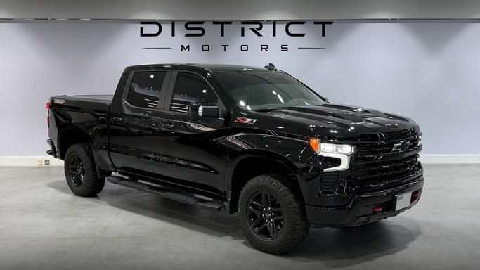 Подержанный Chevrolet Silverado IV (T1XX) Рестайлинг, 6.2 л, 2023 в Дубае от DISTRICT Motors  Черный цвет. GCC | AUTO.AE | Объявление #263628