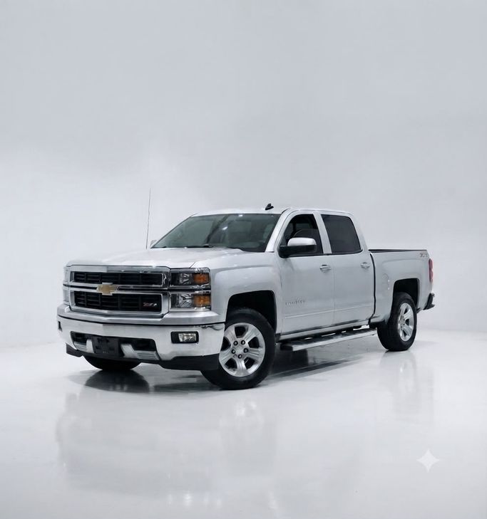 Used Chevrolet Silverado III (K2XX), 5.3 l, 2015 in UAE, Dubai, Silver color. GCC Specs | AUTO.AE | Listing #280995