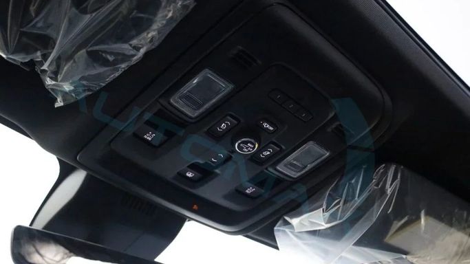 Новый Chevrolet Suburban XII, 6.2 л, 2023 в Дубае от Auto Max Group Черный цвет.  | AUTO.AE
