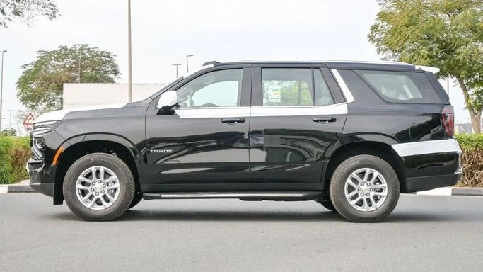 Новый Chevrolet Tahoe V Рестайлинг, 5.3 л, 2025 в Дубае от Laith Alobaidi Motors Черный цвет. GCC | AUTO.AE