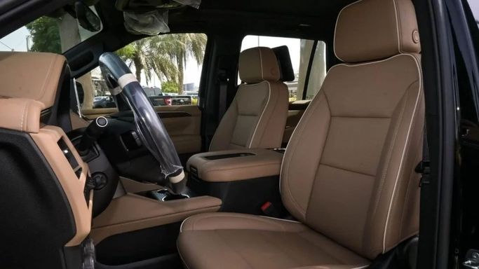 Новый Chevrolet Tahoe V, 5.3 л, 2024 в Дубае от Laith Alobaidi Motors Черный цвет. GCC | AUTO.AE